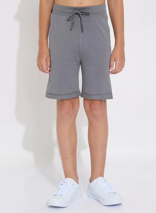 فكتور اند جين Wilde Jungle Graphic T-Shirt & Shorts Set by Styli