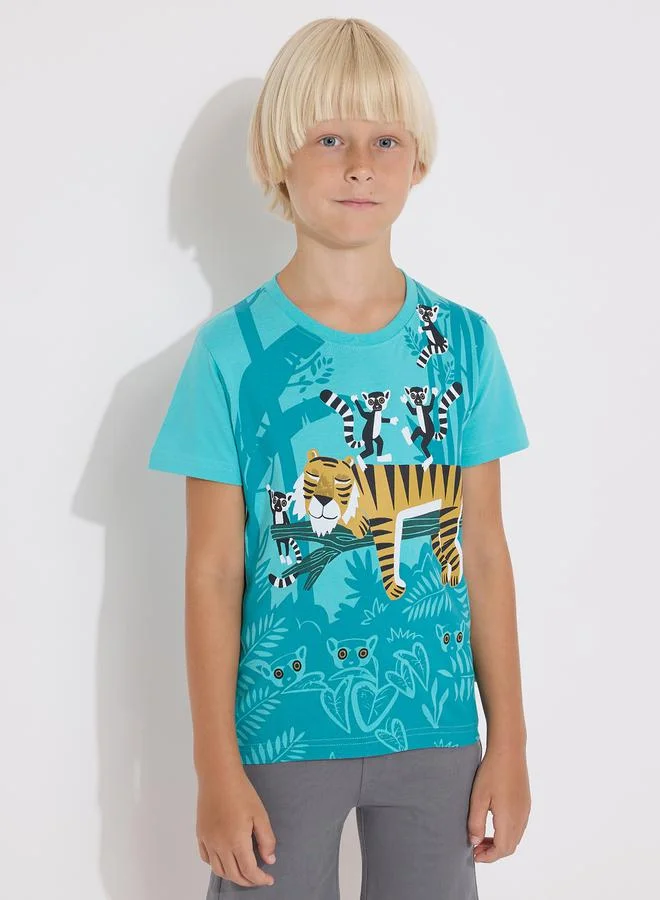 فكتور اند جين Wilde Jungle Graphic T-Shirt & Shorts Set by Styli