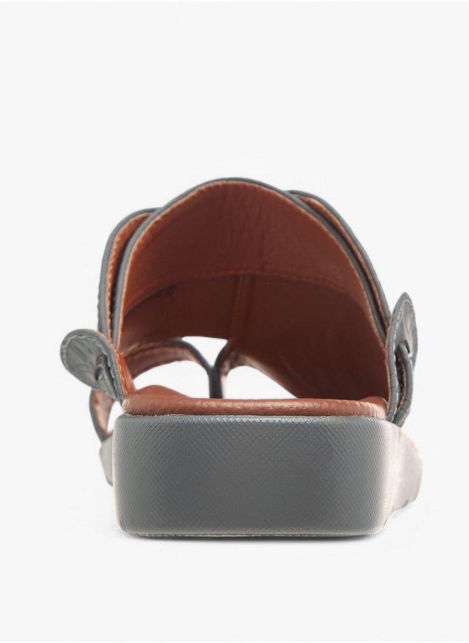 LBL by Shoexpress Textured Slip-On Arabic Sandals with Toe Loop Detail  - Image 4