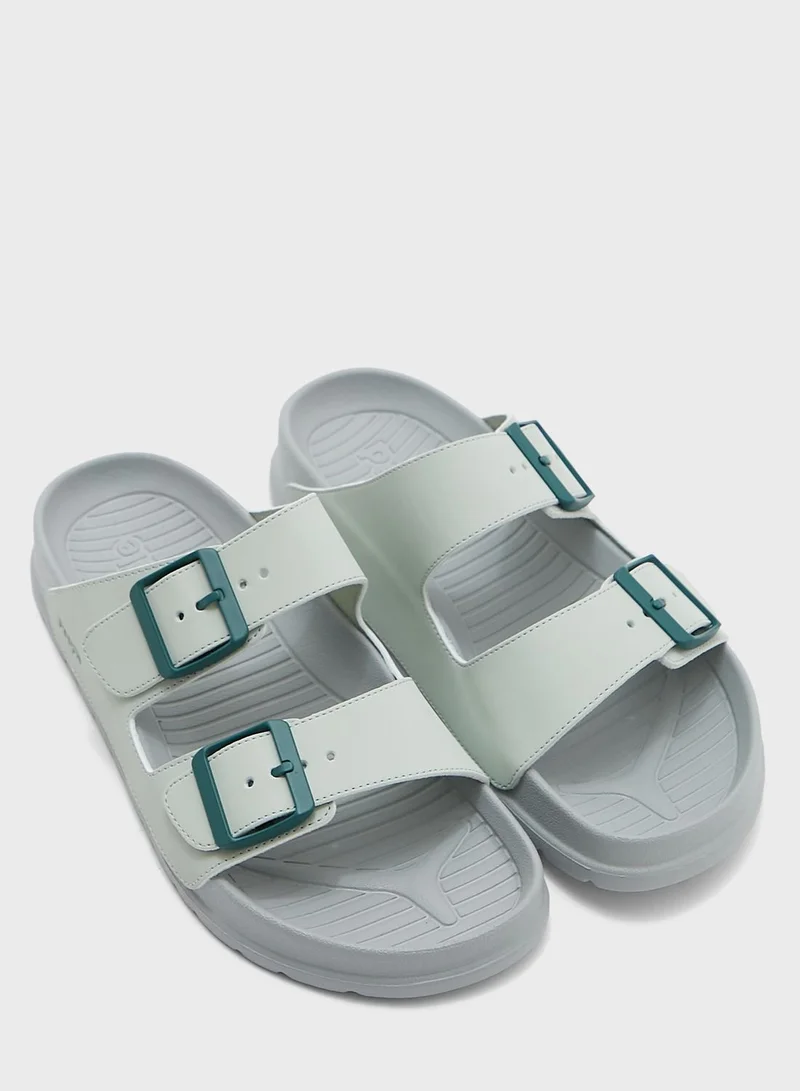 People F21 Lennon Low Top Sneakers