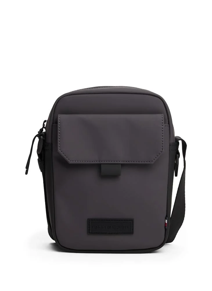 Essential Messenger Bag