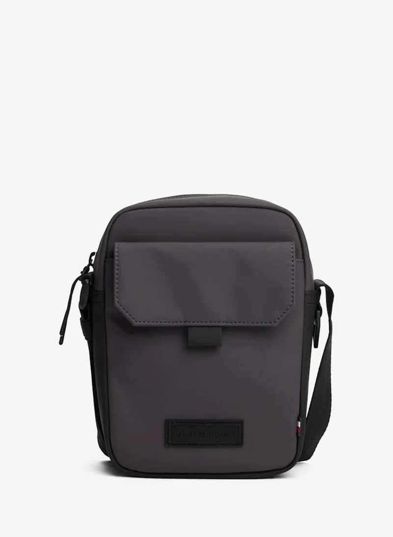 Essential Messenger Bag