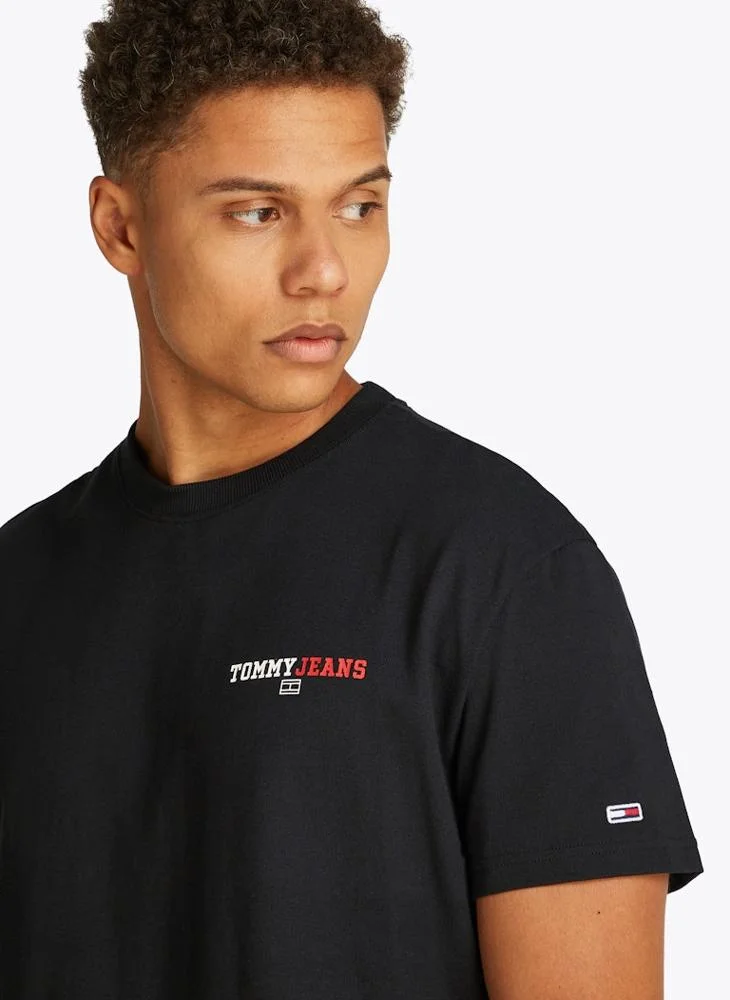 TOMMY JEANS Regular Fit Dna Graphic T-Shirt