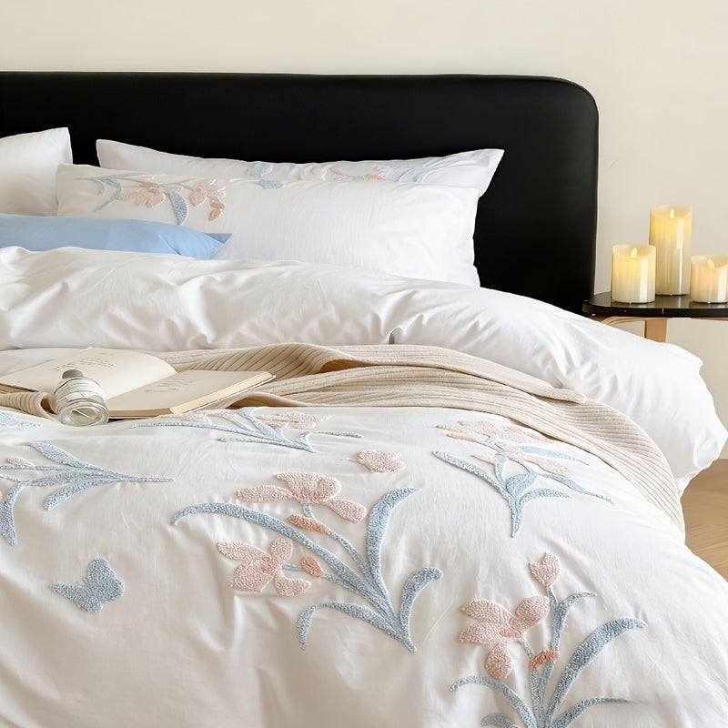 3pcs Set: 120g High-Quality Washed Natural Crinkle Fabric, Breathable, Soft, and Comfortable, with Exquisite Three-Dimensional Embroidered Floral Duvet Cover (1 Duvet Cover + 2 Pillowcases, Inserts Not Included). Lady-Like Elegant Decorative Bedding - Image 3