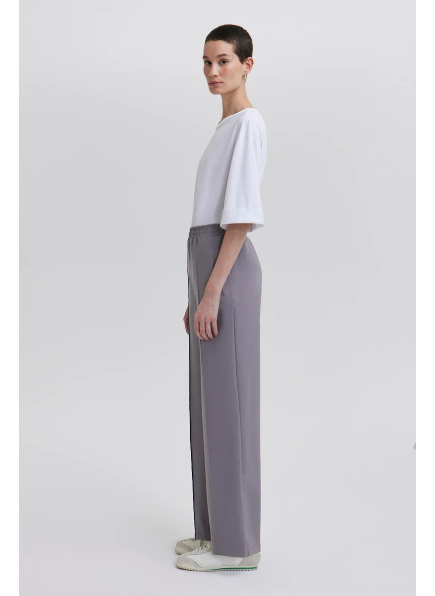 Touche Ribbed Crepe Trousers