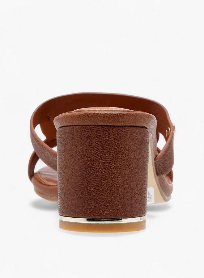 سيليست صنادل نسائية سهلة الارتداء بكعب عريض وملمس مميز - Image 5