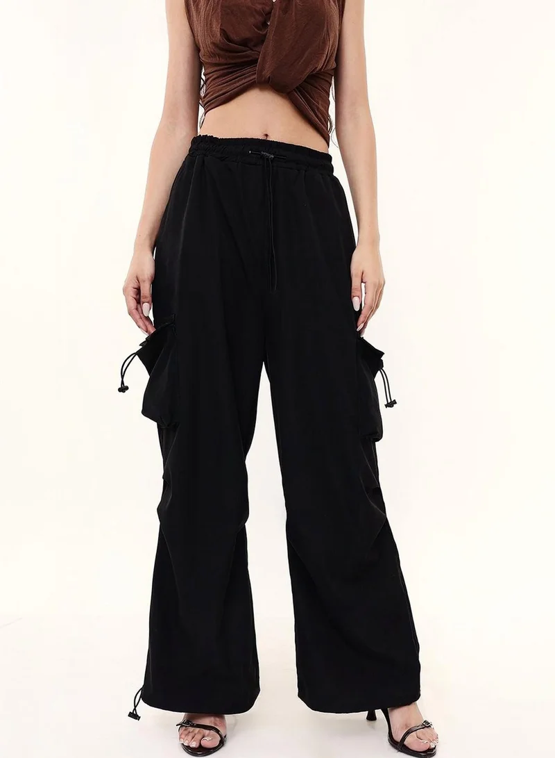 Dennis Lingo Women Black Poly Solid Full Casual Straight Trouser