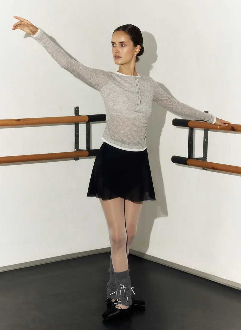 Lichi Dual longsleeve with buttons on the collar
