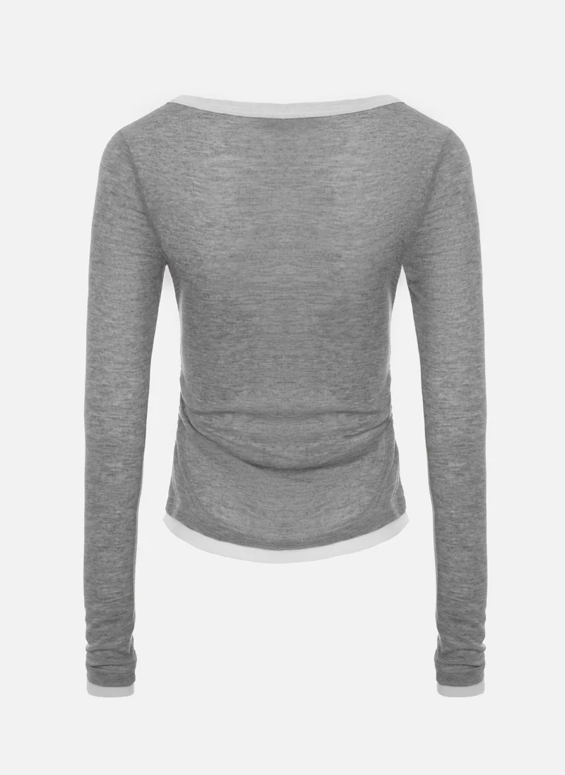 Lichi Dual longsleeve with buttons on the collar