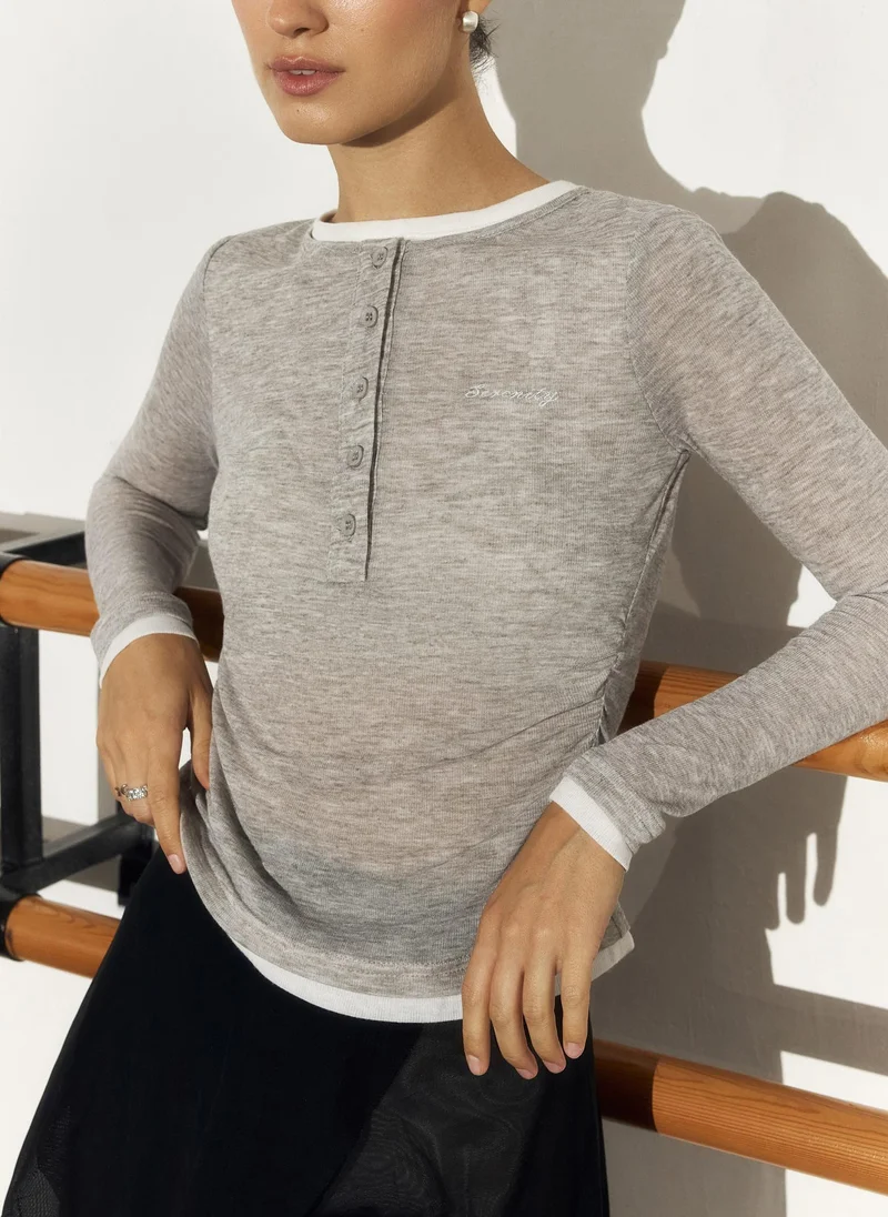 Lichi Dual longsleeve with buttons on the collar