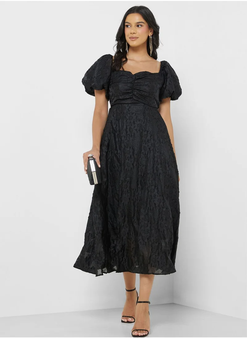 ايلا Off Shoulder Textured Dress