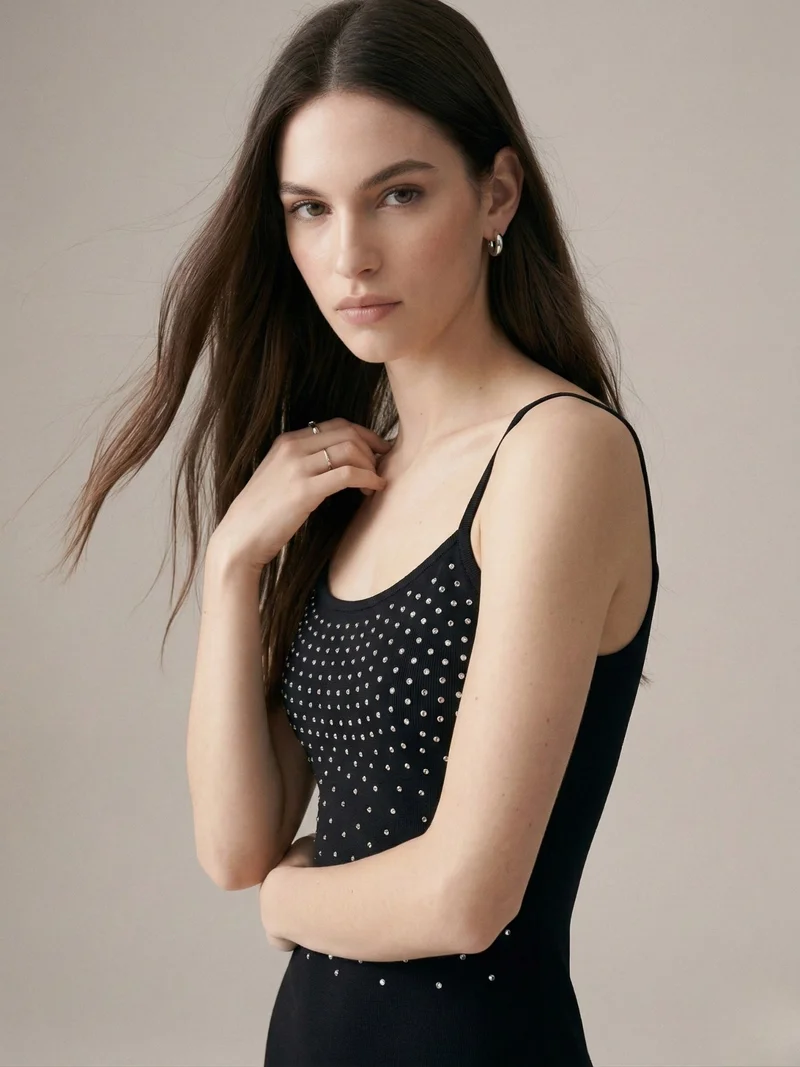 Outzidr  Black Fitted Bodycon Embellished Dress for Women | Best Price UAE