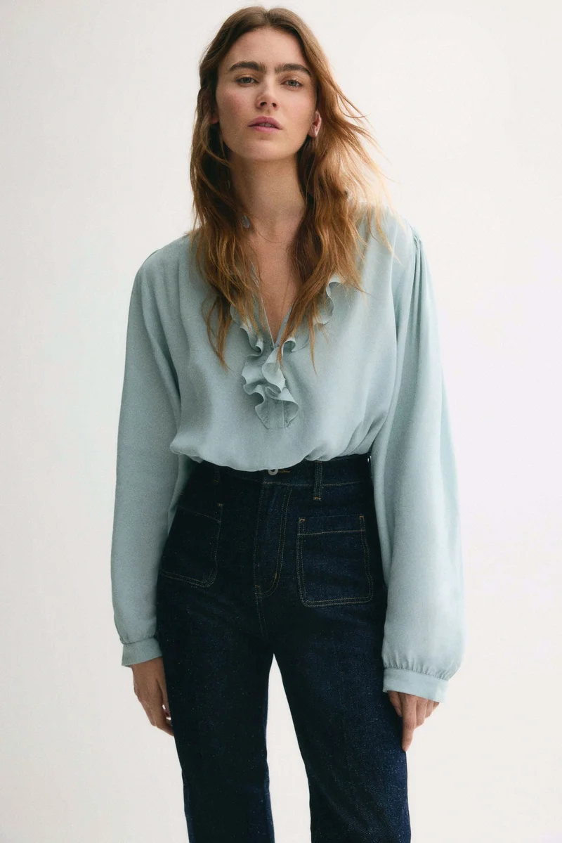 H&M Frill-collared viscose blouse