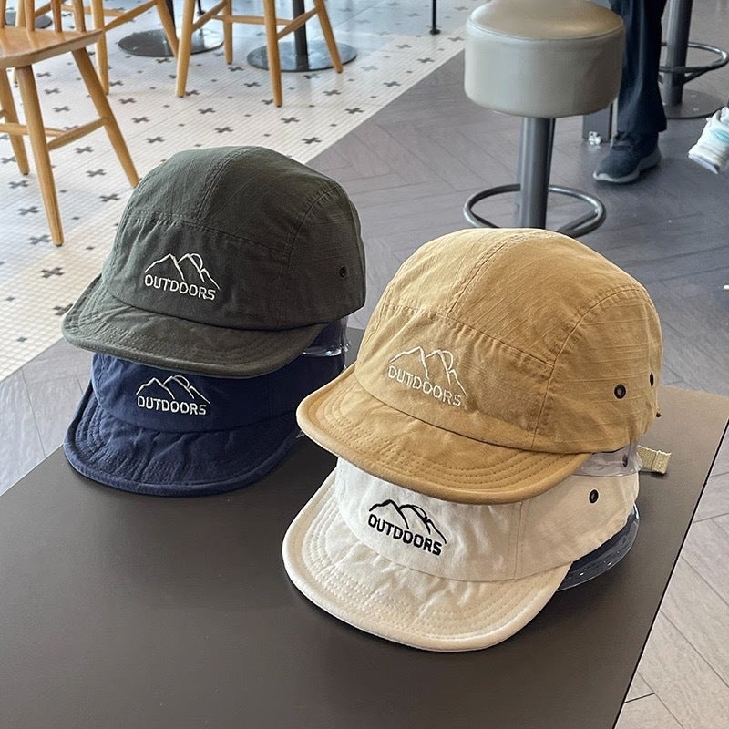 High-Quality Japanese Style Short Brim Baseball Cap for Men and Women - Image 1