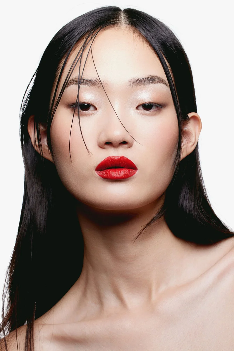 اتش اند ام أحمر شفاه مطفي