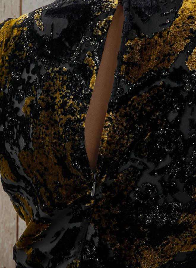Iconic Burnout Detail Midi Dress - Image 4