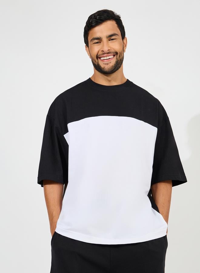 Styli Color Block Heavy Cotton Jersey T-Shirt & Cargo Shorts Co-Ords  - Image 2