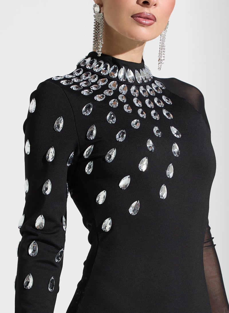 ايلا ليمتد اديشن فستان سهرة مزخرف - Image 3