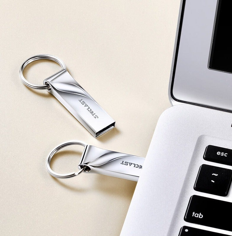 TECLAST The Teclast NEX series silver USB 2.0 metal flash drive is suitable for business and office use. - Image 2