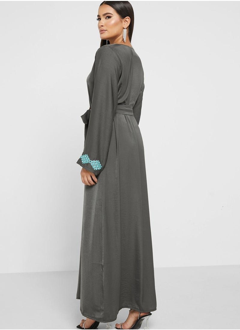 hayas closet - Embroidered Belted Jalabiya - Image 1