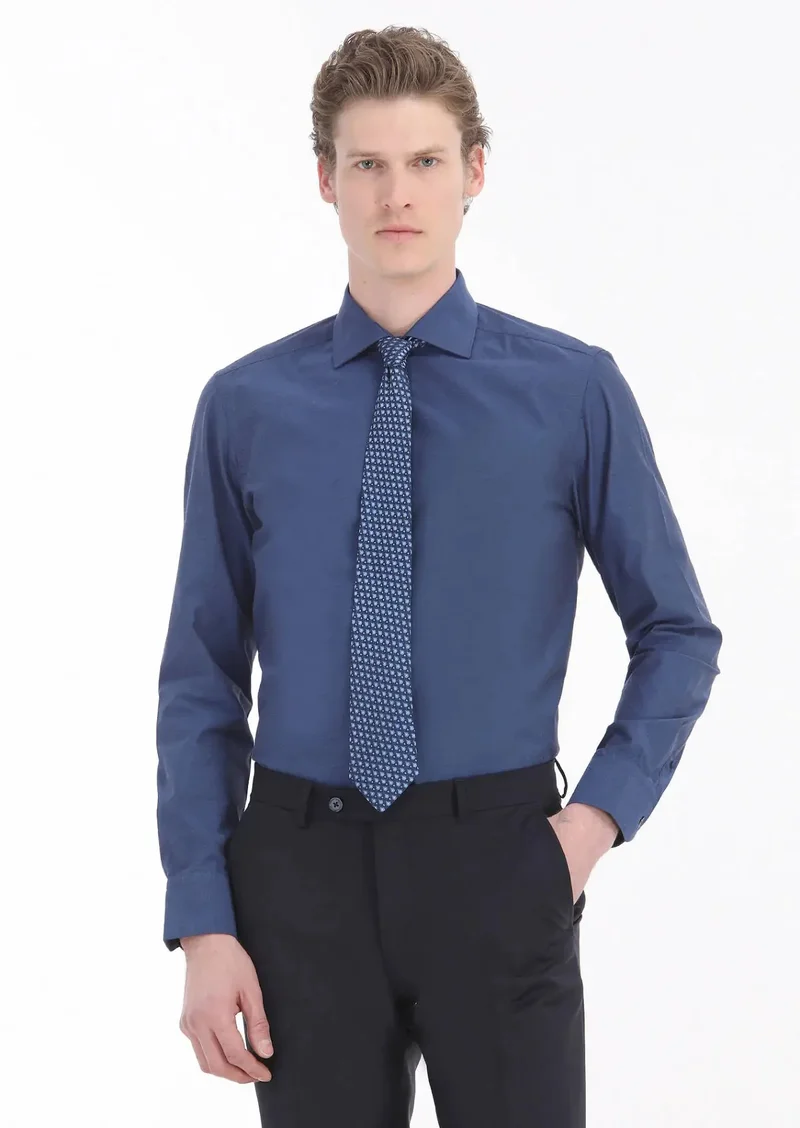 رامسي قميص قطني كلاسيكي سادة بلون كحلي بقصة ضيقة