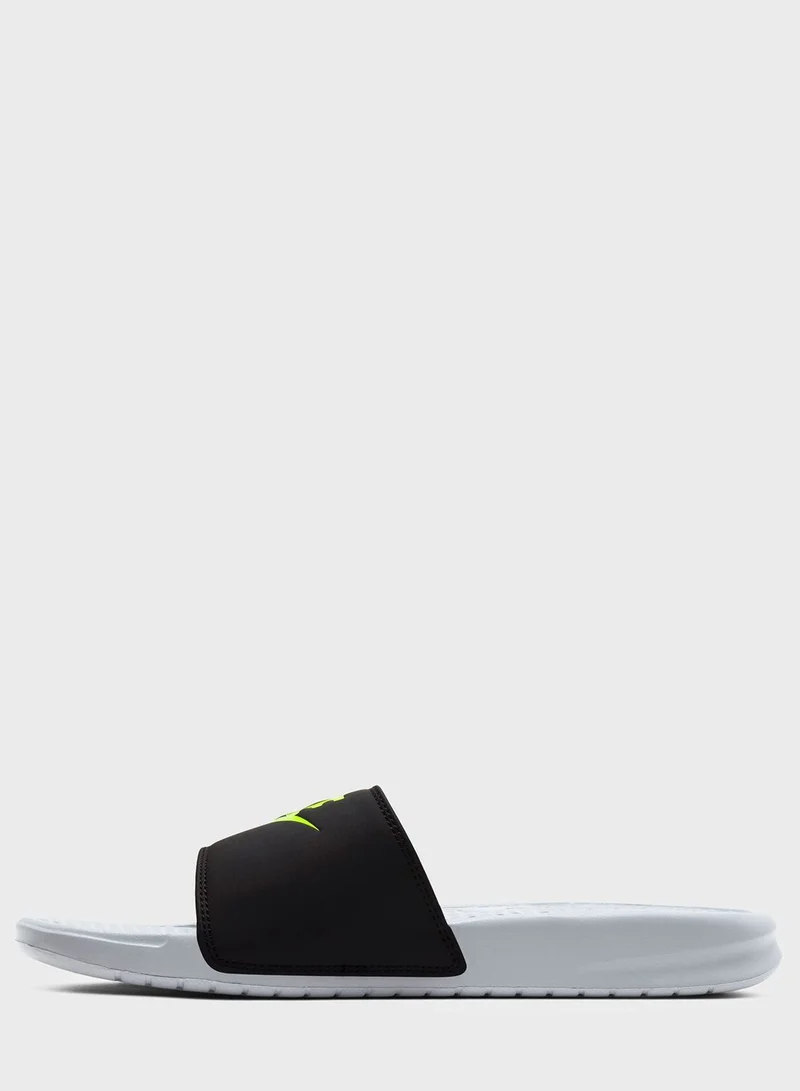 Nike Benassi JDI Slides