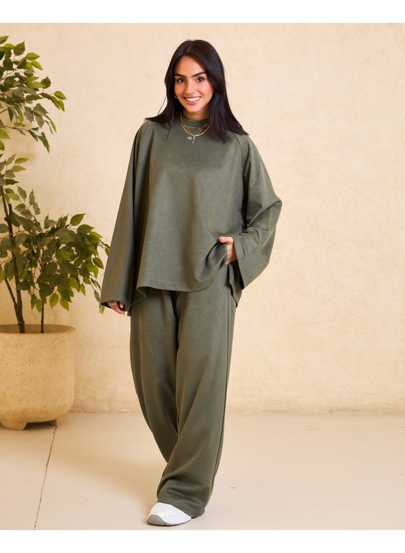 Dresscode Oversized Ribbed Olive Green Set - Image 5