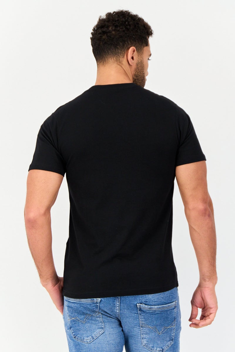 DC Comics تي شيرت رجالي بأكمام قصيرة وياقة دائرية بطباعة جرافيك، أسود - Image 2