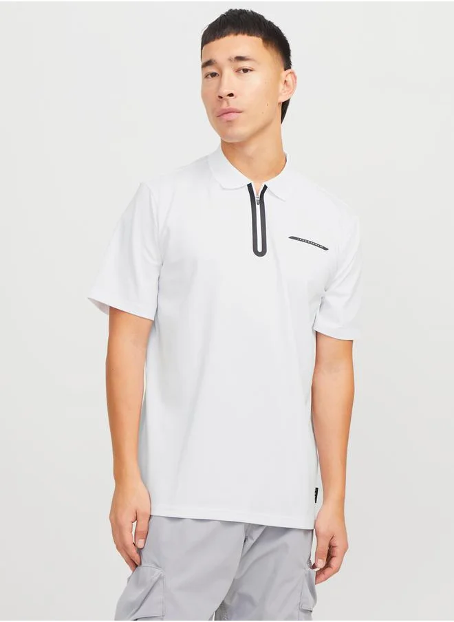 JACK & JONES Textured Badge Detail Regular Fit Polo T-Shirt