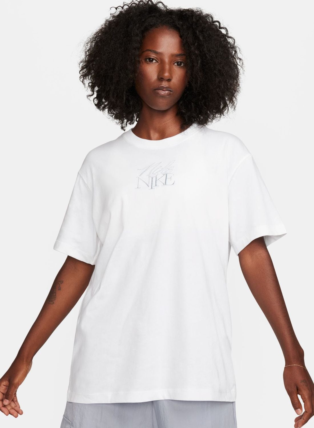 nike boyfriend t shirt white