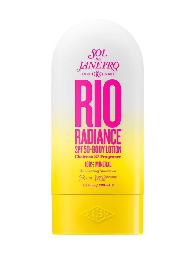 سول دي جينيرو ريو راديانس™ بعامل حماية من الشمس 50 لوشن معدني للجسم، واقي من الشمس مع النياسيناميد، 200 مل - خفيف الوزن، آمن على الشعاب المرجانية، حماية واسعة الطيف من الشمس، بتركيبة مرطبة، ورائحة تشيروزا 87 لبشرة مشرقة وصحية. - Image 1