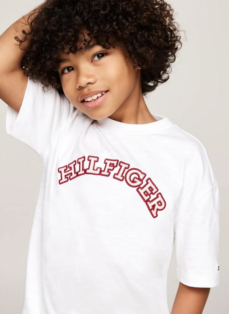 تومي هيلفيغر Youth Logo Crew Neck T-Shirt