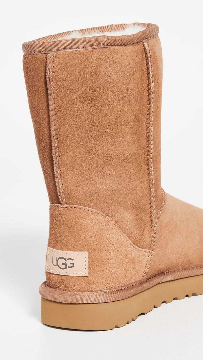 UGG حذاء UGG النسائي الكلاسيكي القصير II، كستنائي، 07 - Image 5