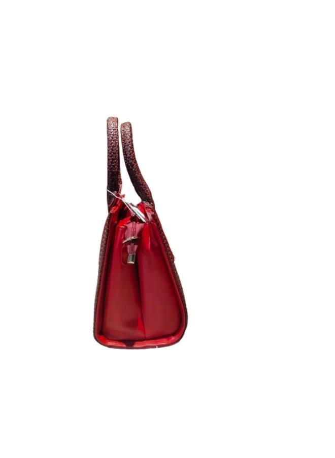 Luxury women's leather handbag in red and burgundy - Image 3