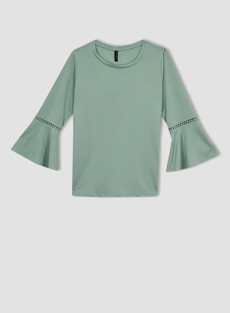 DeFacto Traditional Regular Fit Crew Frill Sleeve T-Shirt
