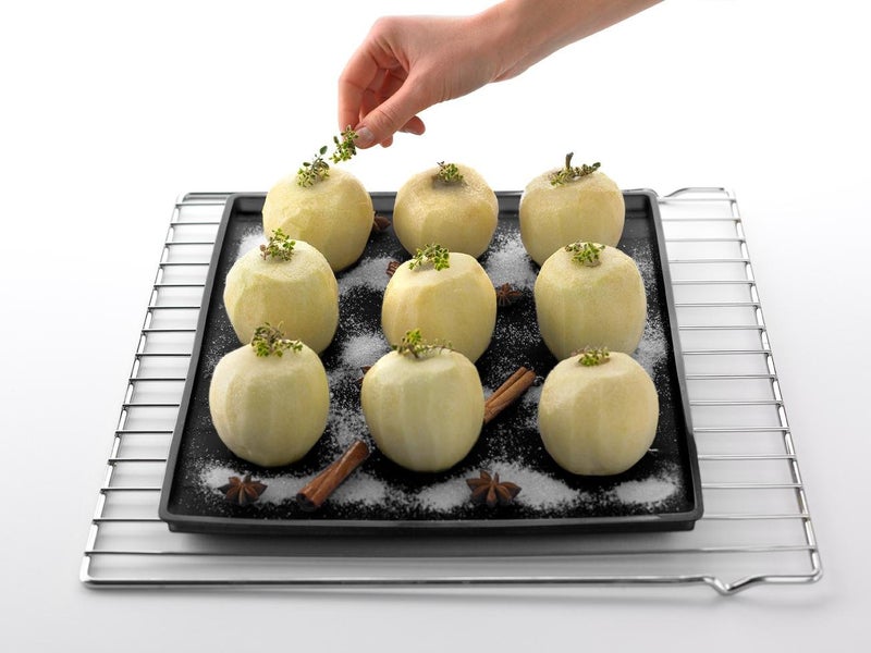 Lekue 12 by 16-Inch Non-Spill Baking Sheet, Black - Image 4