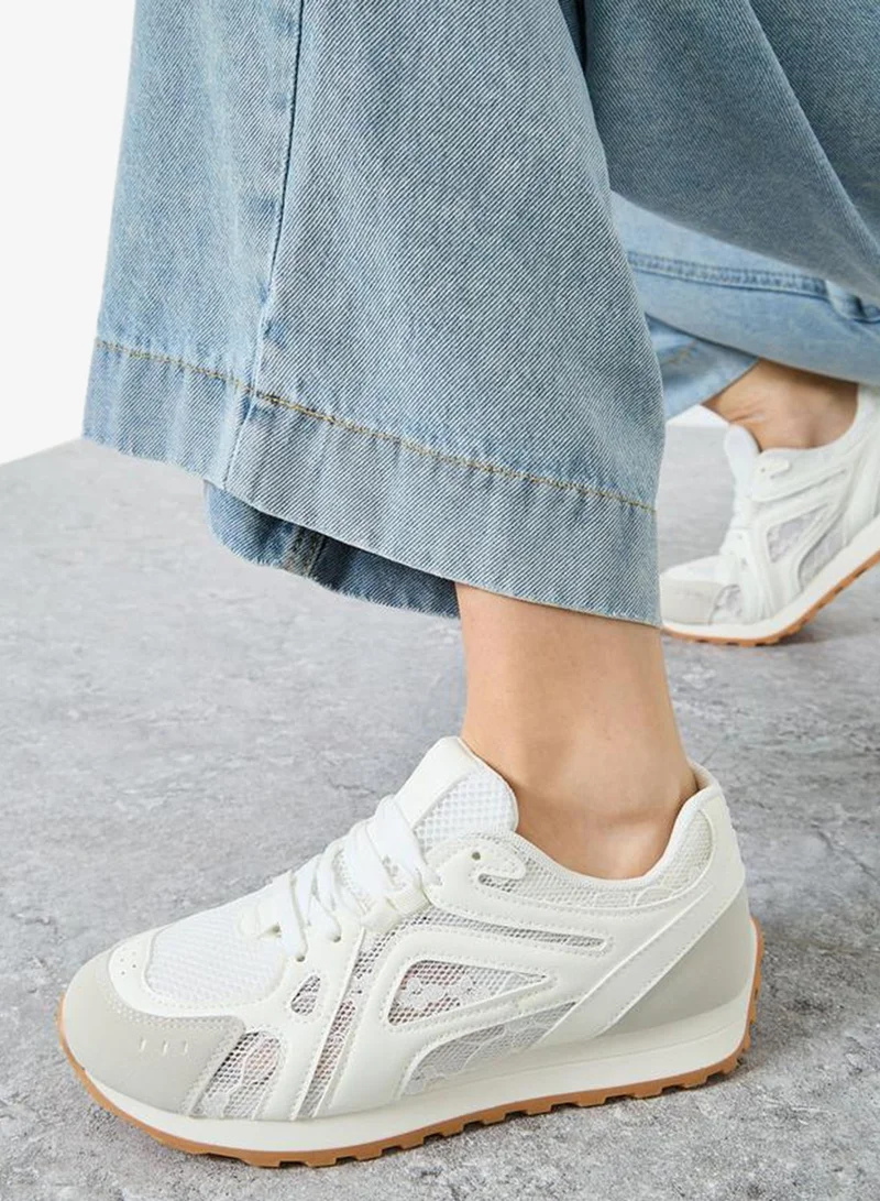 ستايلي اكتيف حذاء سنيكرز بنمط كتل الالوان مع رباط غلق