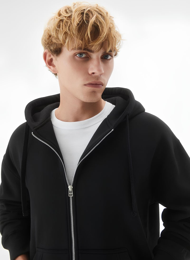 مانياك سويت شيرت رجالي أسود بقلنسوة وسحاب كامل بياقة دائرية وفتحة أمامية بقصة فضفاضة من قماش التيري الفرنسي - Image 4