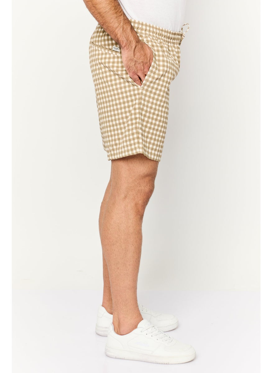 Jack Jones - Men Regular Fit Drawstring Checkered Shorts, Beige Combo - Image 1