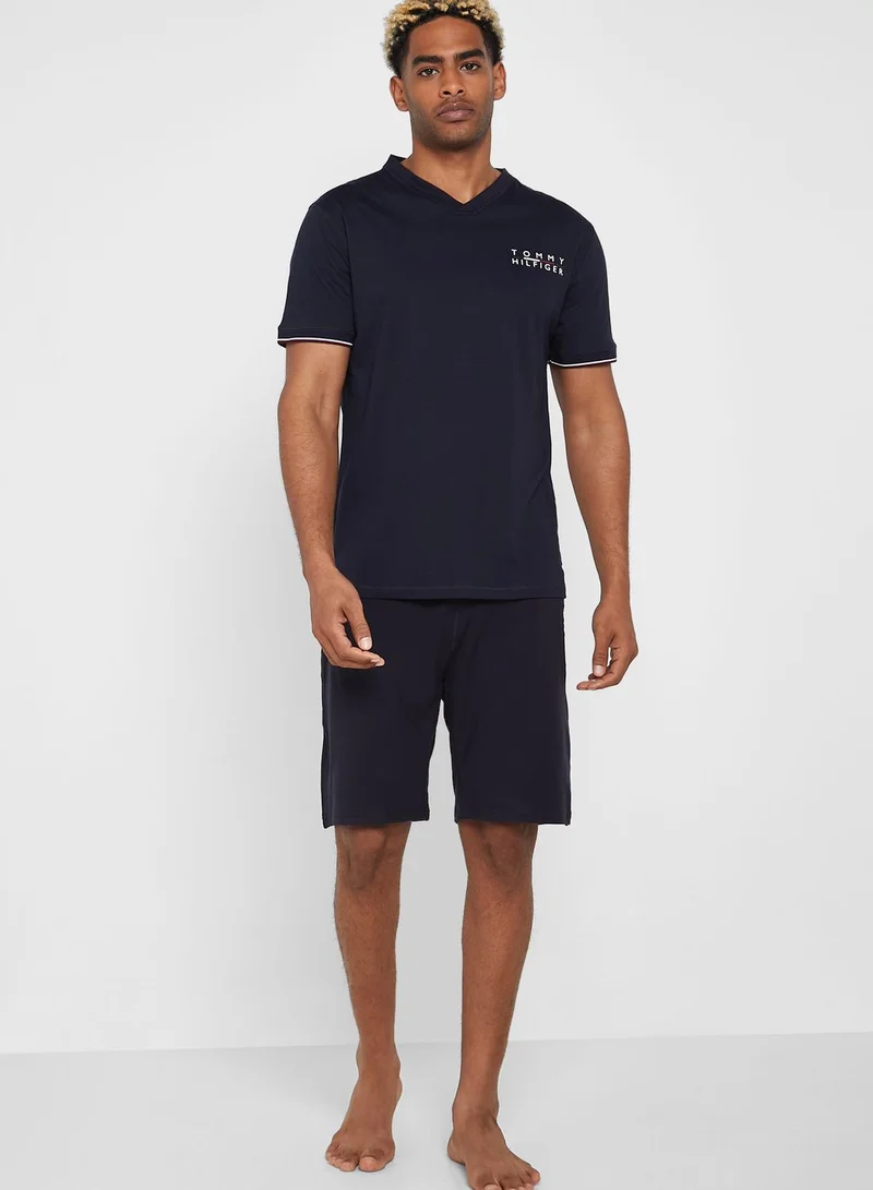TOMMY HILFIGER Logo Crew Neck T-Shirt