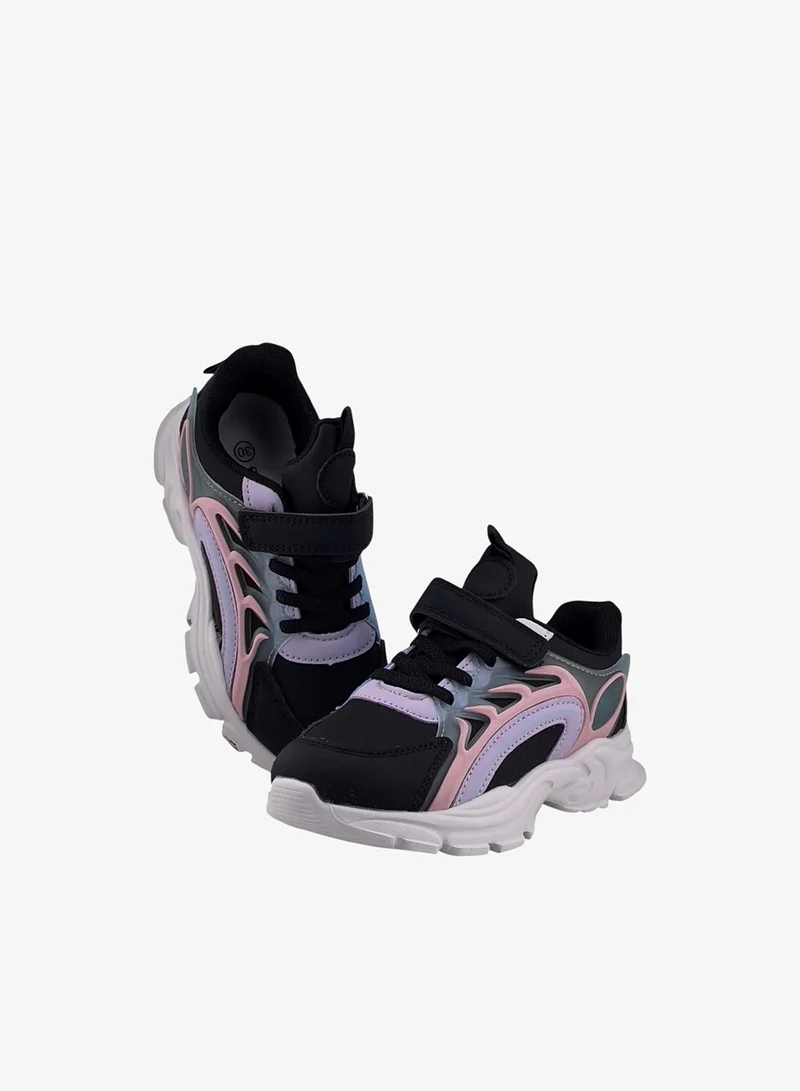 ستون أحذية للأطفال