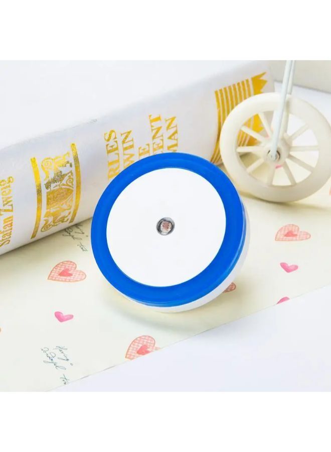 مصباح LED ليلي مدور على شكل دائري ومقبس ذكي للغاية من الغسق إلى أضواء مستشعر الفجر - Image 1