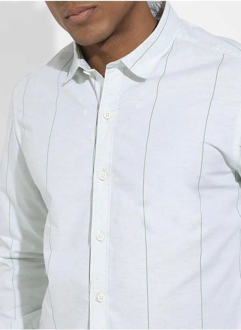 Campus Sutra Men's White Heathered Pinstriped Shirt