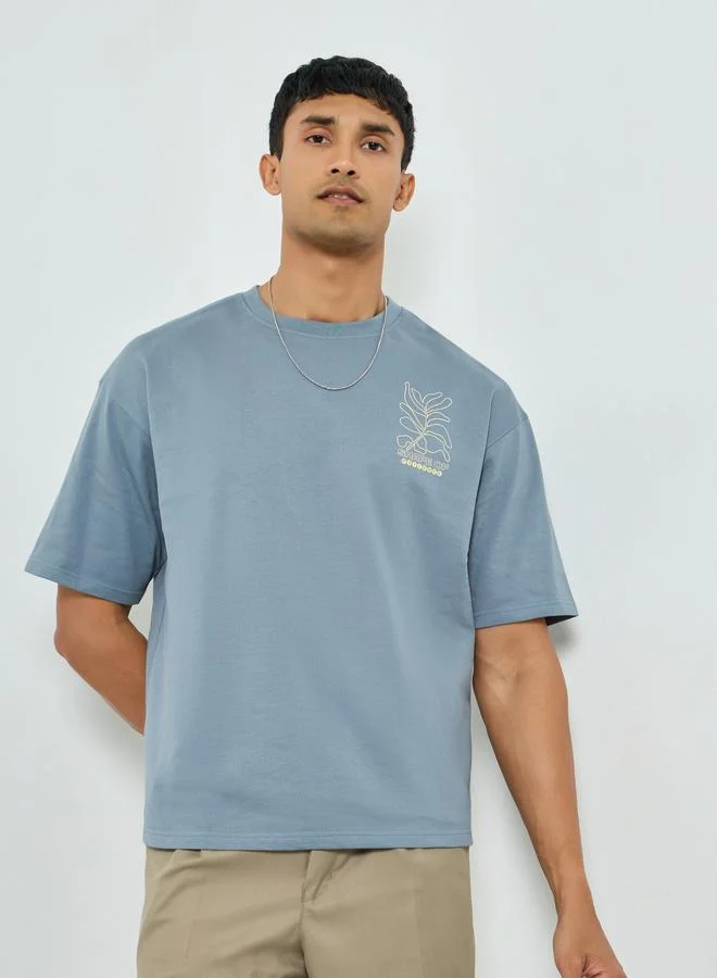 ستايلي تيشيرت واسع بطبعة جرافيك