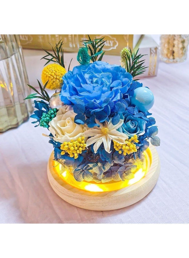 ورد أزرق محفّظة مصنوعة يدويًا – طول عمر طازجة 3-5 سنوات، قاعدة خشبية بفاصل تشغيل | هدية عيدية - Image 5