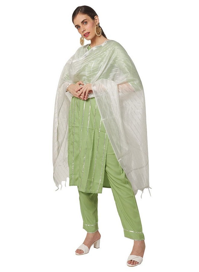 DUPATTA BAZAAR Women's Blended White Silk Dupatta with Silver Stripes.  - Image 4