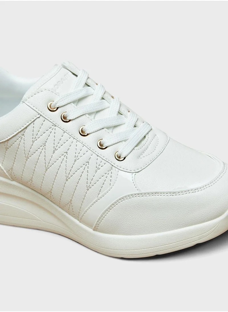 شو اكسبرس Lace Up Low Top Sneakers