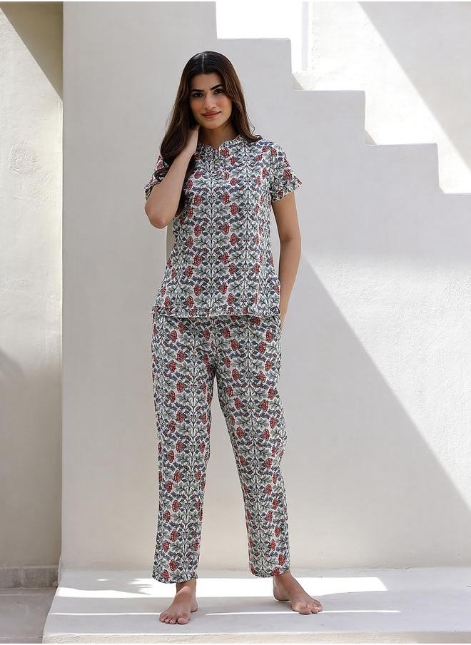 Floral Printed Cotton Top and Pyjama Set - pzsku/Z86C69FAD8A654D03DBFAZ/45/_/1740487900/d294dca7-0983-4675-8deb-b757dba7c544