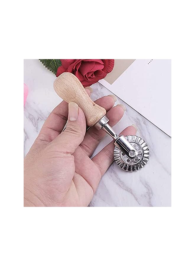 S-TOP Pastry and Pasta Cutter Wheel, Stainless Steel Biscuit Mold Cookie Cutter Lace-up Embossed Baking Tool Dessert Pastry Mold with Wooden Handle - Image 3