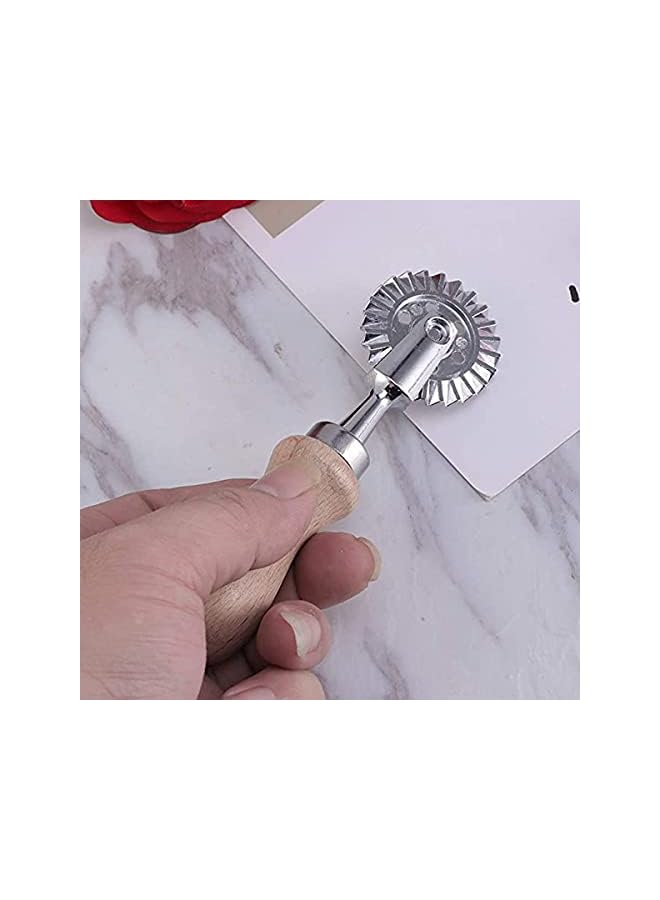 S-TOP Pastry and Pasta Cutter Wheel, Stainless Steel Biscuit Mold Cookie Cutter Lace-up Embossed Baking Tool Dessert Pastry Mold with Wooden Handle - Image 5